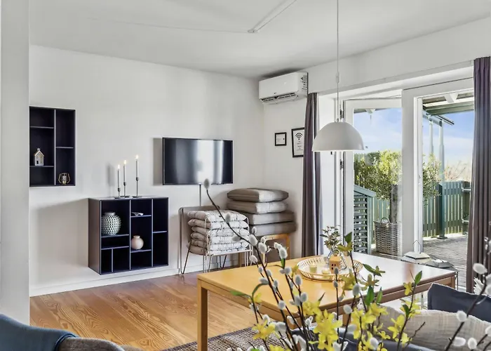 Ferienhaus With Harbour View In