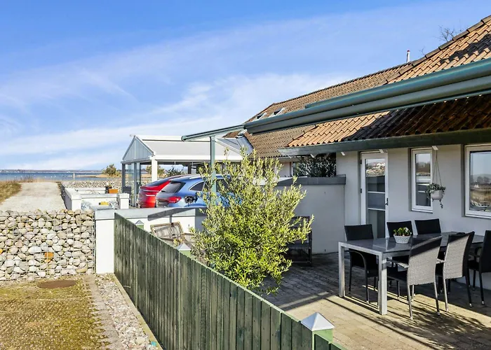 Ferienhaus With Harbour View In *